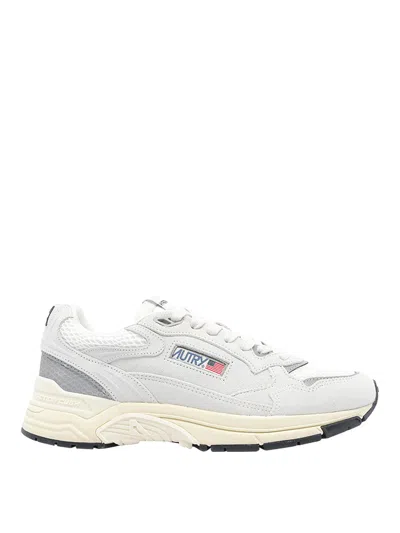 Autry Hyperway Sneakers In White