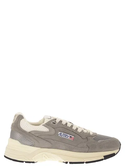 Autry Hyperway Suede And Mesh Trainers In Gray