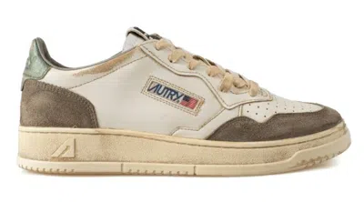 Autry Ivory Vintage Low Trainers In Neutrals