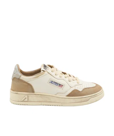 Autry Lace-up Low-cut Sneakers In Nude