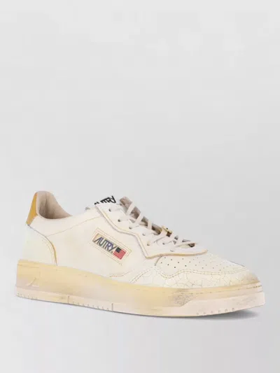 Autry Lace Up Low Sneakers Perforated Rubber Sole In Neutral