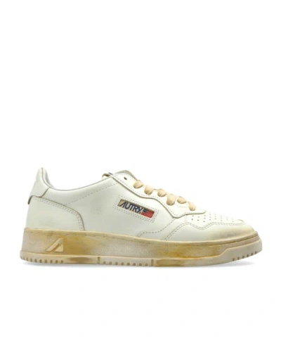 Autry Lace-up Low-top Casual Shoes In White