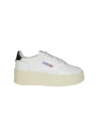 Autry Laced Sneakers In Nude