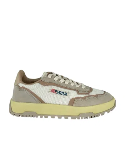 Autry Laced Sneakers In Nude
