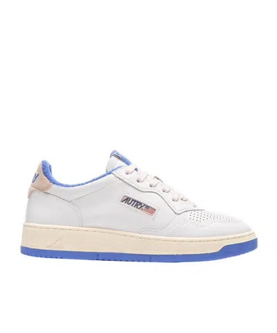 Autry Laced Sneakers In White