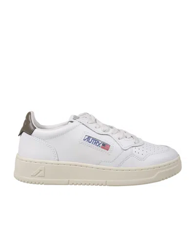 Autry Medalis Low Aulm Ll22 Sneakers In White
