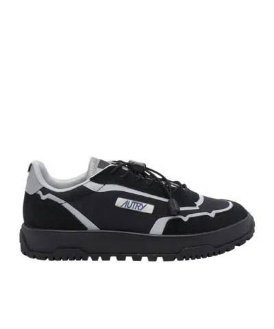 Autry Lace-up Low-top Sneakers In Black