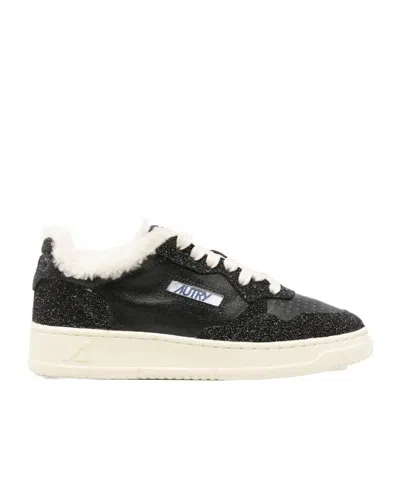 Autry Lace-up Sneakers In Black