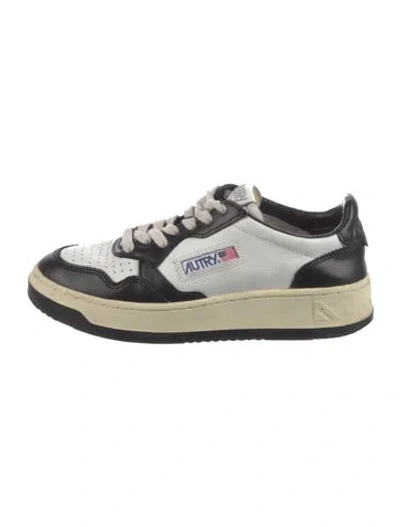 Pre-owned Autry Leather Printed Sneakers In Black