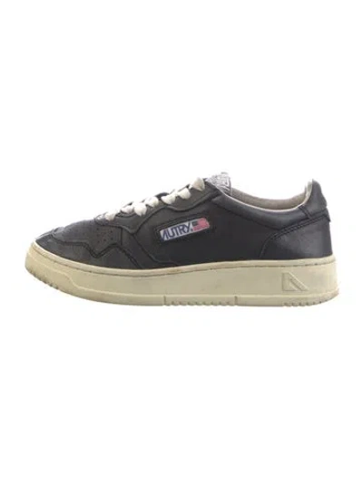 Pre-owned Autry Leather Sneakers In Black