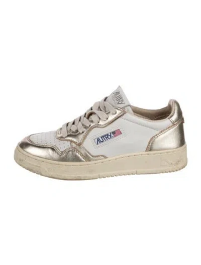 Pre-owned Autry Leather Sneakers In Neutrals