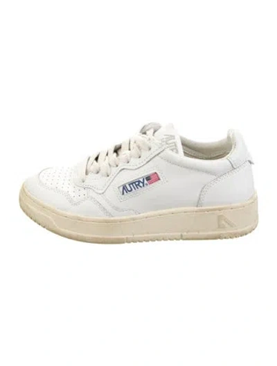 Pre-owned Autry Leather Sneakers In White
