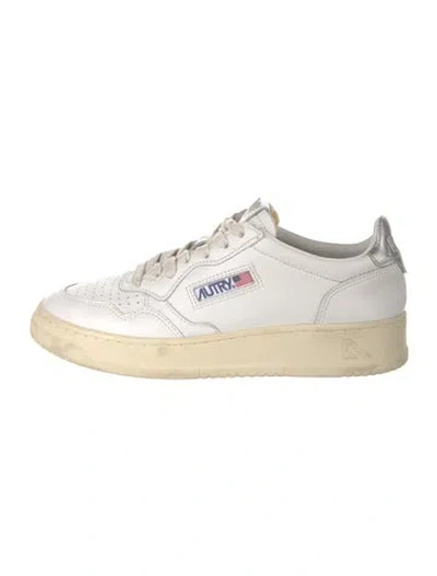 Pre-owned Autry Leather Sneakers In White