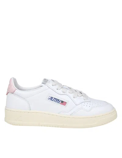 Autry Leather Sneakers In White/pink