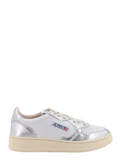 Autry Leather Sneakers With Laminated Profiles In Silver