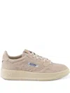 Autry Medalist Low Sneakers In Wood Ash Leather In Neutral
