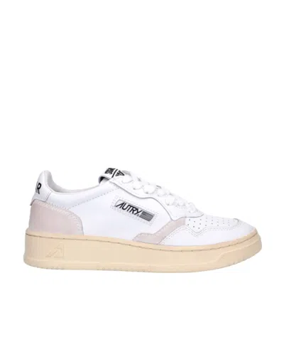 Autry Logo Low-upper Sports Shoes In White