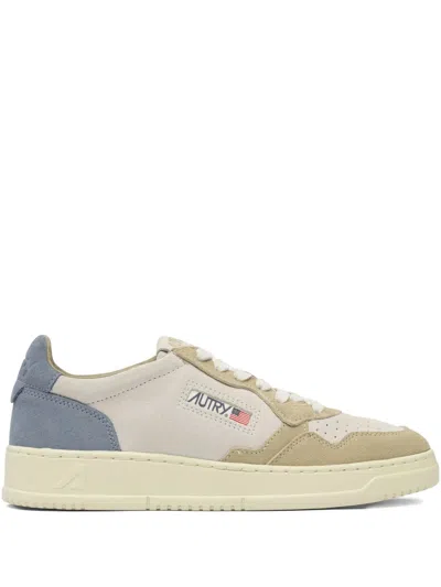 Autry Logo-patch Sneakers In Neutral