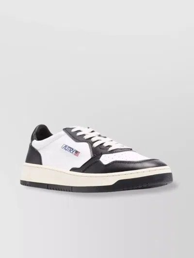 AUTRY "LOW MEDALIST" BICOLOR LEATHER SNEAKERS