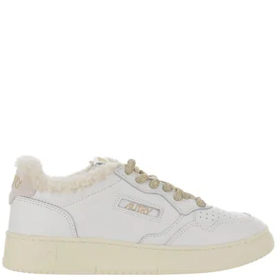 Autry Low Medalist Leather Sneakers In White