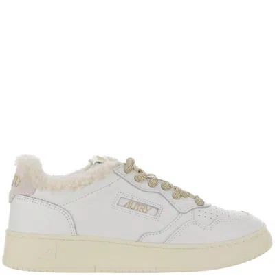 AUTRY LOW MEDALIST LEATHER SNEAKERS