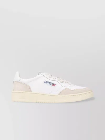 Autry Low Medalist Man Sneakers In White