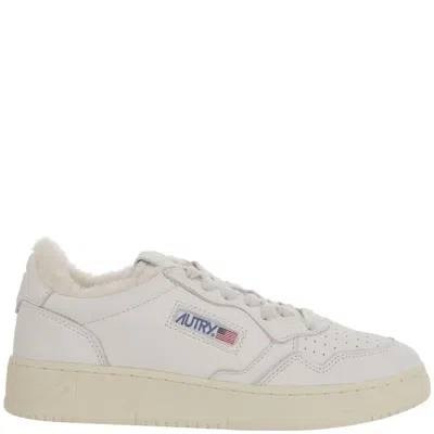 AUTRY LOW SNEAKERS WITH LEATHER AND SUEDE COMBINATION