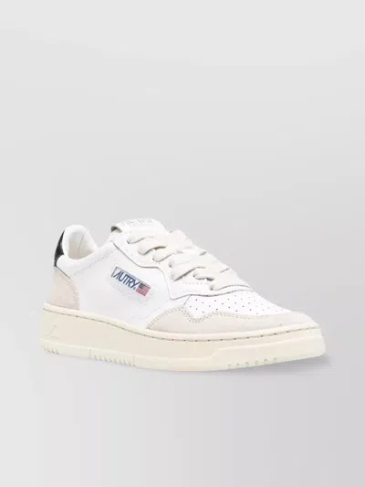Autry Low Suede Sneakers Medalist In White