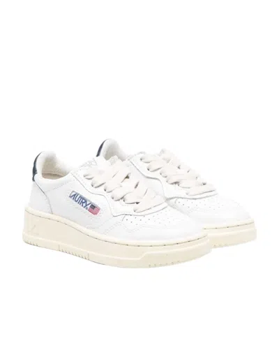 Autry Low-top Lace-up Sneakers In White