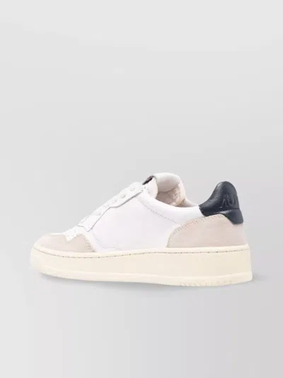 Autry Medalist Leather Low-top Sneakers In Wht Black (beige)