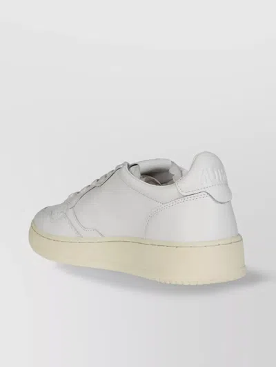 Autry Low Top Medalist Sneakers In White