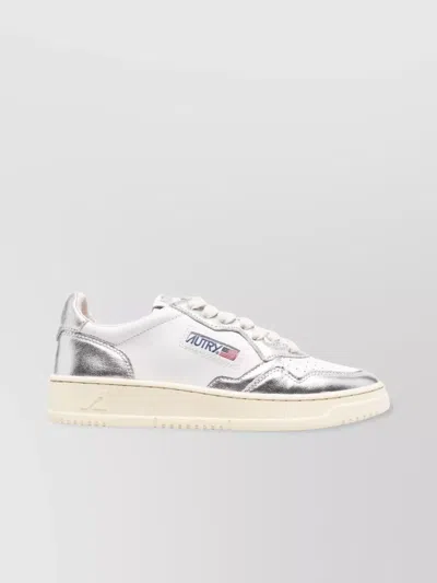 Autry Low Top Medalist Sneakers In White