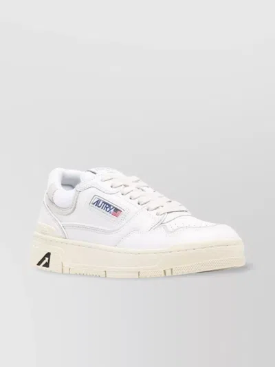 Autry Low-top Sneakers Distinctive Padded Collar In White