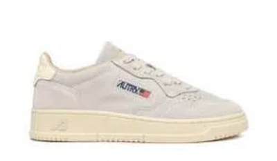 Autry Low-top Sneakers In Soft Suede