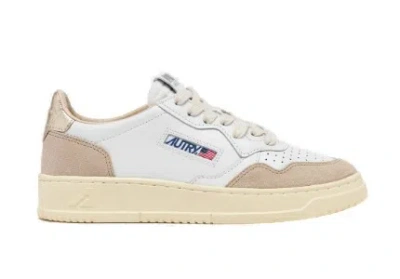 Autry Low-top Sneakers In White