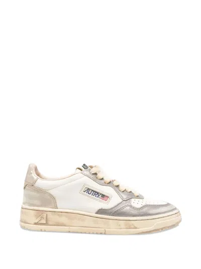 Autry Low-top Sneakers In Neutral