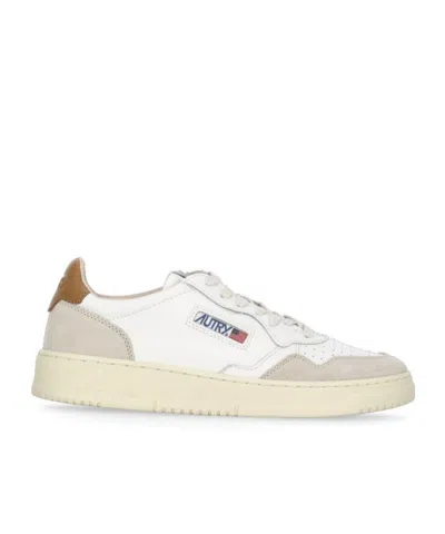 Autry Low-top Sneakers In White