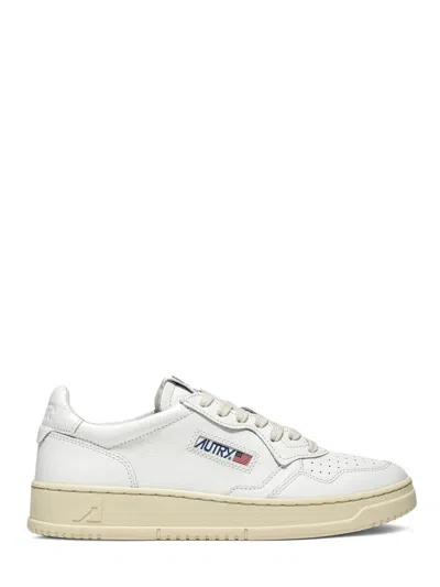 AUTRY LOW-TOP SNEAKERS WITH PERFORATED DETAILING