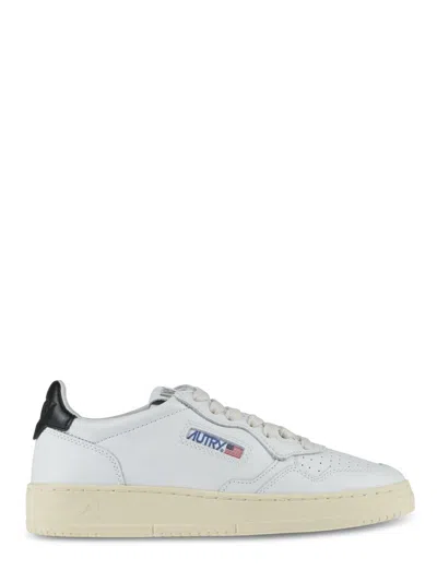 Autry Low-top Sneakers With Smooth Leather Upper In White