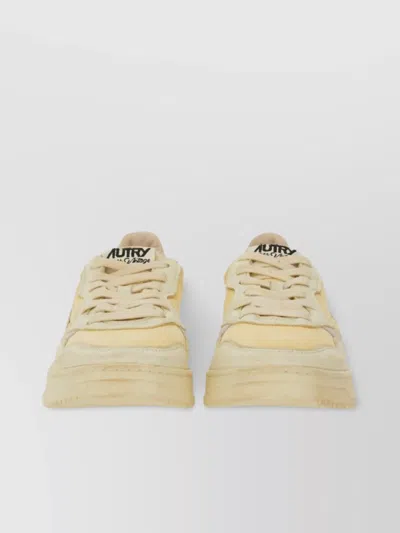 Autry Low Vintage Sneakers Perforated Toe