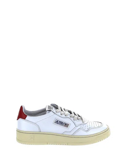 Autry Low Woman Sneakers In White