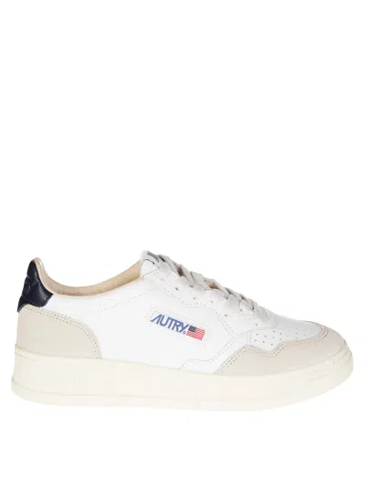 Autry Low Women's Sneaker For Spring/summer 2026 In White
