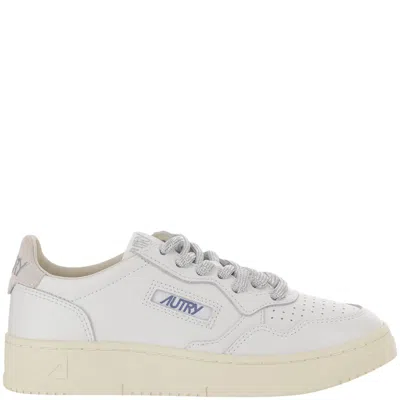 Autry Low-top Leather Sneakers With Contrast Heel Tab In White