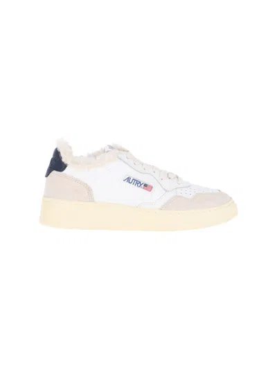 Autry Low-top Sneakers "medalist" In White