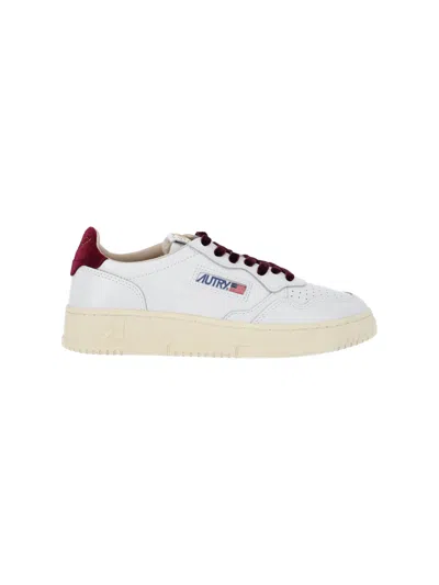 Autry Low-top Sneakers "medalist" In White