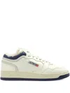 Autry Round-toe Low-top Casual Shoes In White