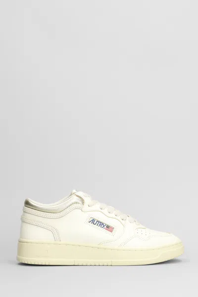 Autry Med-way Mid Silver Marsh Sneakers In White