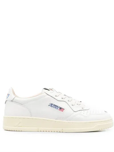 Autry Medalis Lowt Aulm Bg01 Sneakers In White