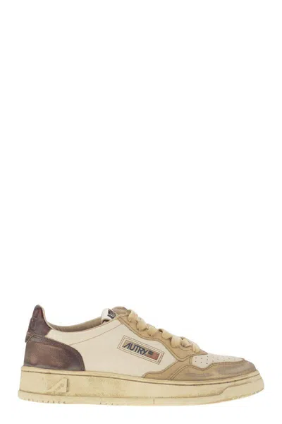 Autry Medalist Low Super Vintage Sneakers Multicolor In Brown