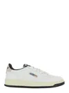 Autry Medalist Lace-up Sneakers In White/black
